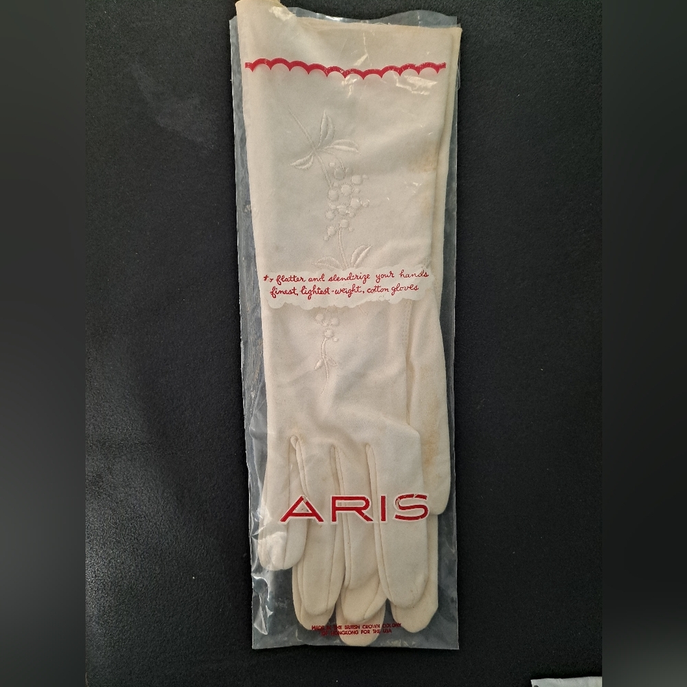 Vintage Aris White Gloves Size 6.5 Cotton